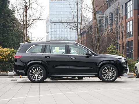 2026�� GLS 450 4MATIC ������