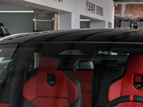 2026�� M35i