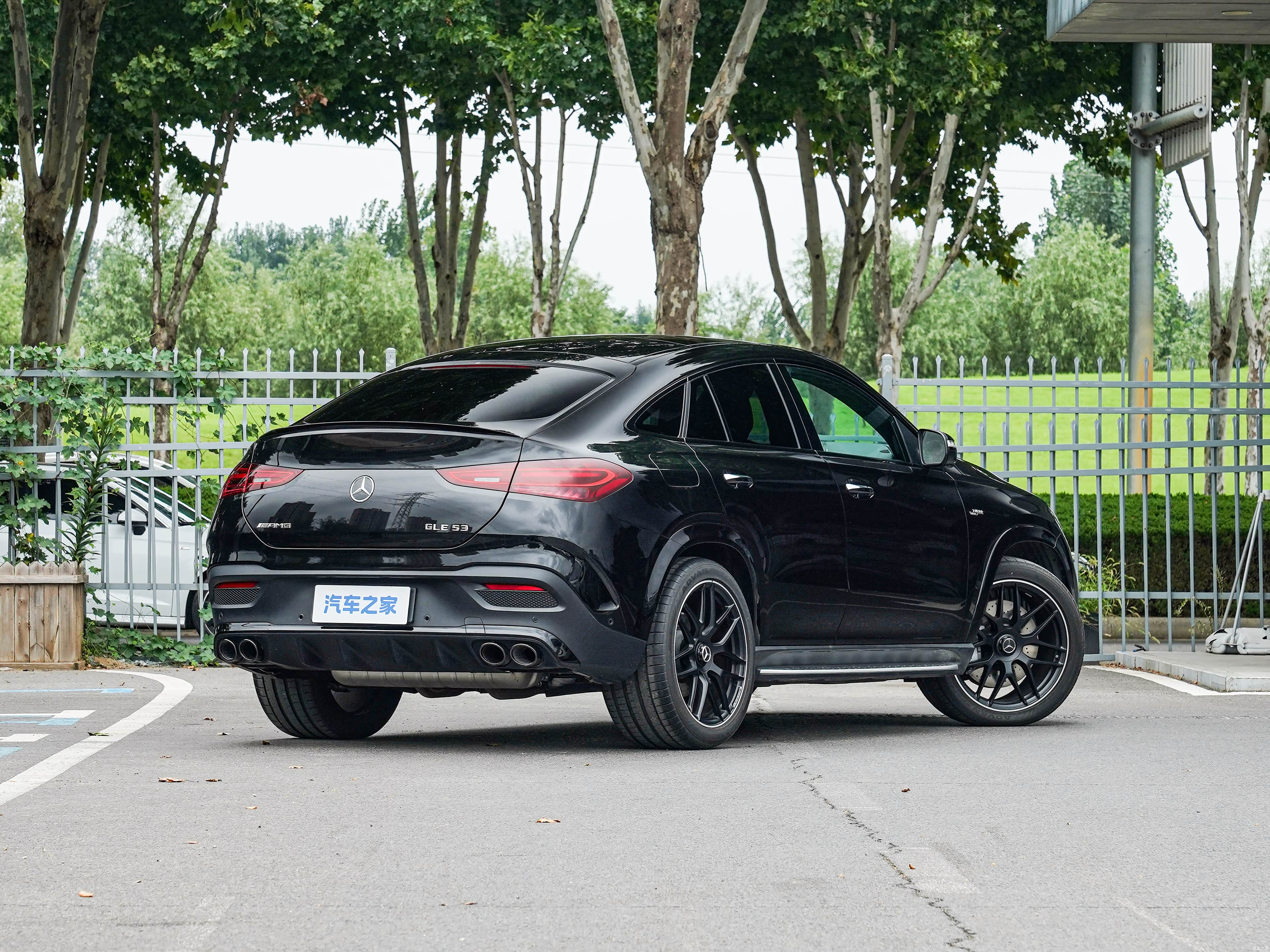 Mercedes-Benz GLE, миниатюра 7