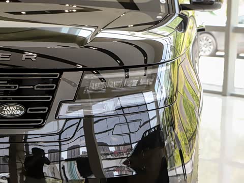 2026�� 3.0 L6 360PS SE�����