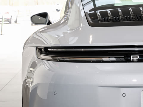 2026�� Carrera 3.0T