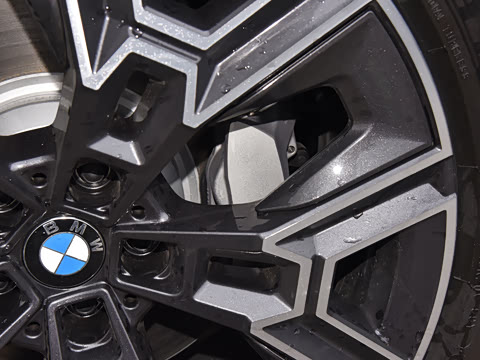 2026�� �Ŀ� 530Li ������ M�˶���װ