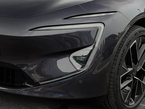 2025�� �Ŀ� Ultra���������