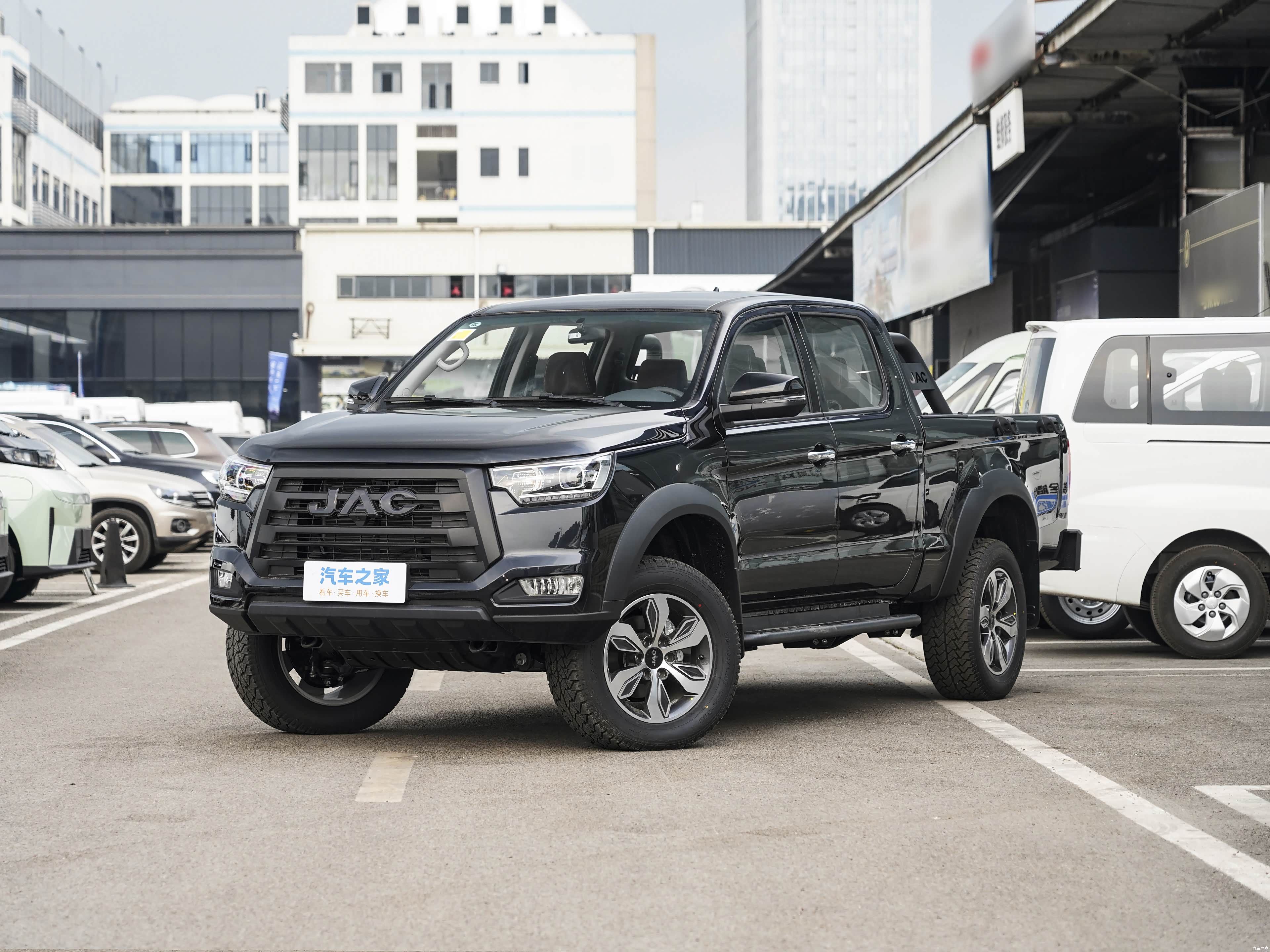 JAC T8