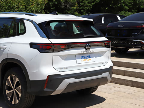 2026�� ̽��L 300TSI ������Ӣ