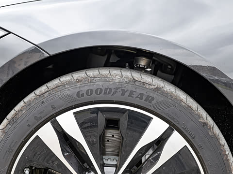 2025�� �Ŀ� C 350 eL