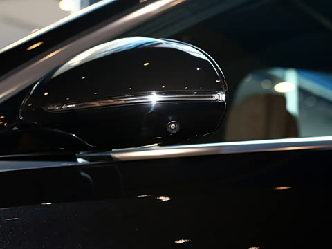 2026�� E 300 L ʱ���˶���