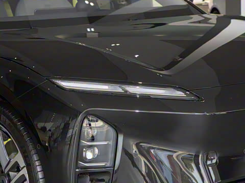 2025�� �ھ������ 75kWh Touring