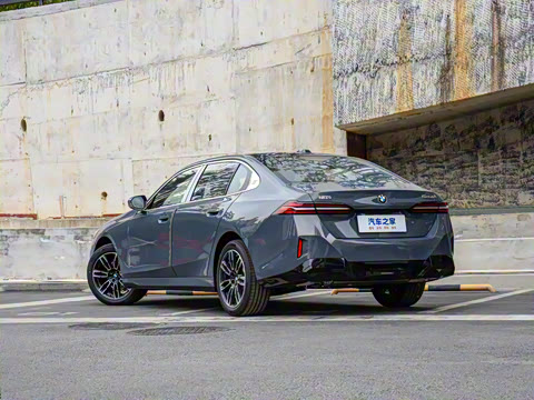 2026�� 525Li M�˶���װ