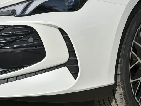 2026�� 2.0T 405 AT������