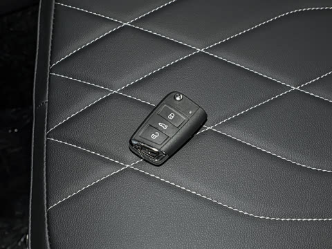 2026�� ���ڿ� 330TSI �Զ�����R-Line��ҫ��