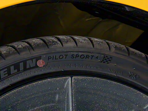 2026�� 2.4L �ֶ���â������