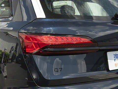 2025�� 55 TFSI quattro S line����ʿ��