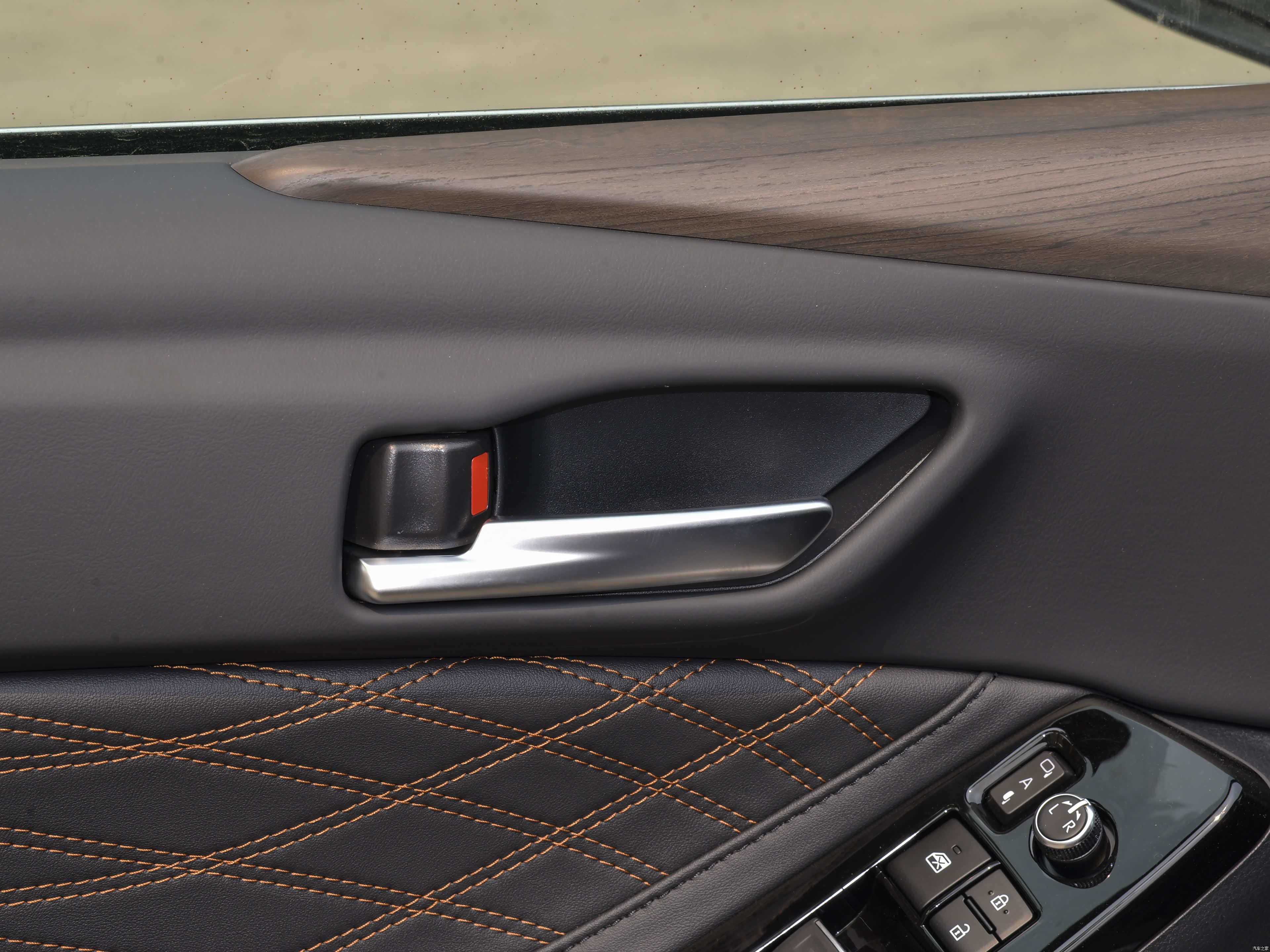 Toyota Avalon, миниатюра 23