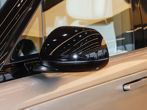 2026�� 3.0 L6 400PS AB�����