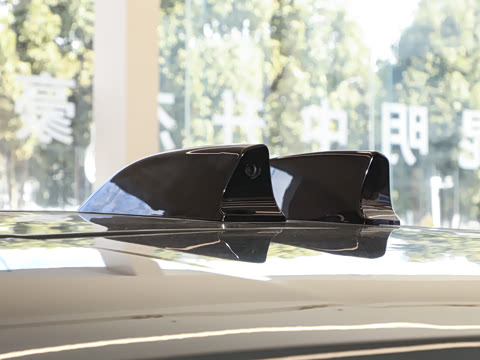 2025�� 400PS Dynamic SE