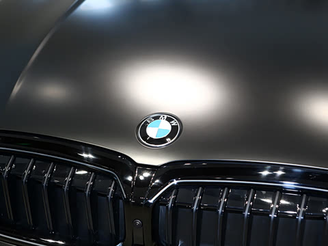 2026�� 330Li �����