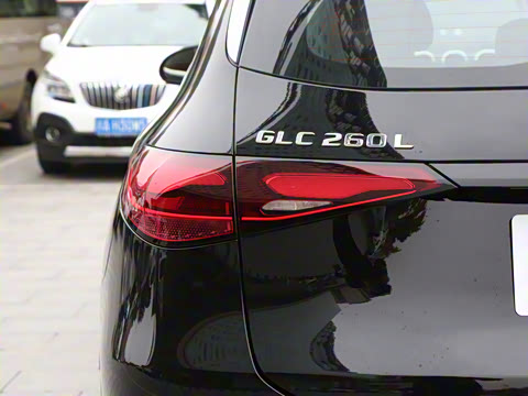 2026�� GLC 260 L 4MATIC �����