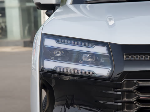 2026�� 1.5T 6MT ������ 