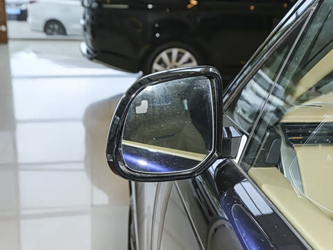 2024�� 4.4 V8 SV���ٴ����ӳ��� 4��