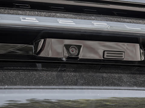 2026�� 225km EM-i Զ�����ǺӰ�