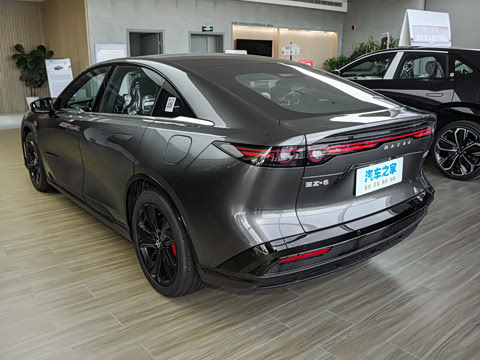 2026�� ����200 Pro�˶���