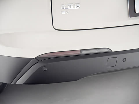 2026�� ���� 585kW ����������