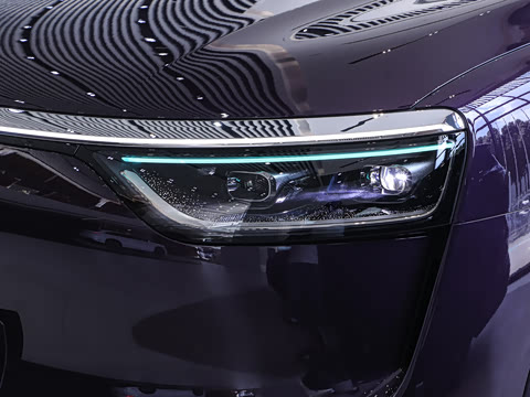 2025�� ���� Ultra�� 53.4kWh 5���� (192�߼����״