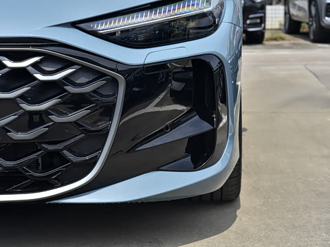 2026�� TFSI quattro 200kW �콢��