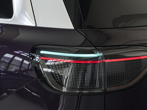 2025�� ���� Ultra�� 100kWh 4���� (192�߼����״