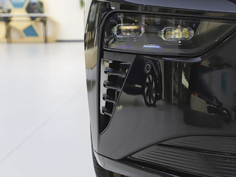 2025�� ���� 650MaxѲ����