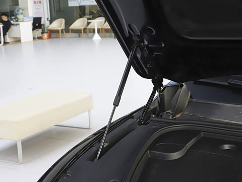 2025�� ���� 650MaxѲ����