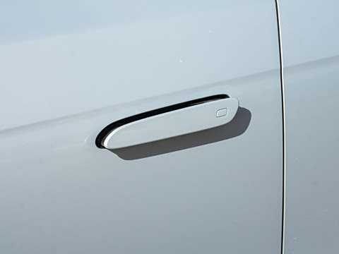 2025�� EV 670KM�����״�������