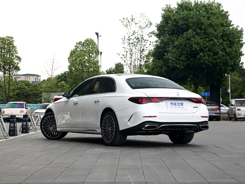 2026�� �Ŀ�� E 300 L ʱ���˶���