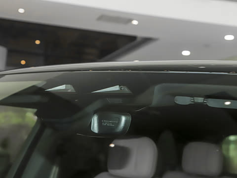 2026�� 400PS Dynamic SE