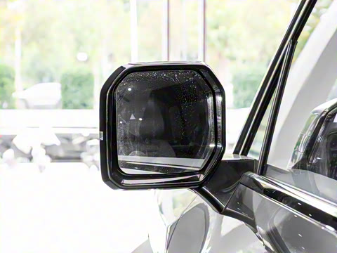 2025�� 210KM ����Ultra��