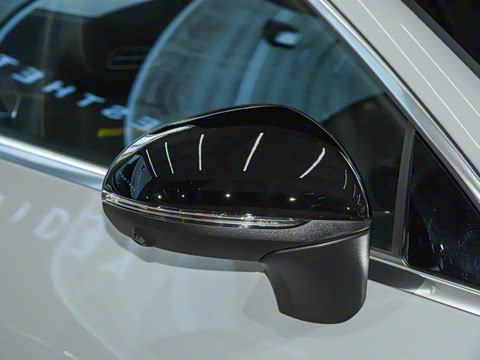 2025 AMG CLE 53 4MATIC+ ܳ