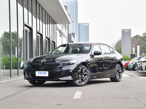 2026�� �Ŀ� 530Li ������ M�˶���װ