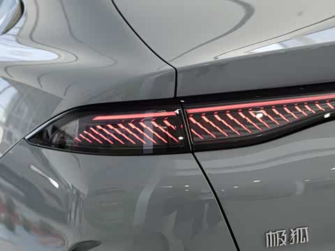2026�� 560MAX