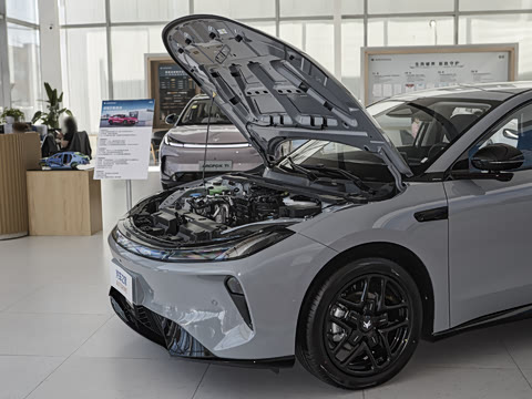 2026�� 560MAX