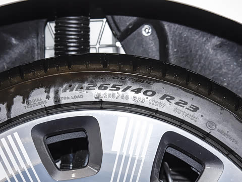 2025�� 102kWh ��ƽ���ر��