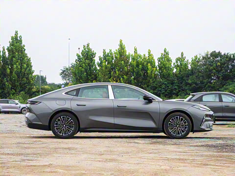 2025�� 60km EM-i ������