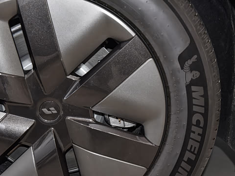 2025�� Ultra ���ܻ��°�