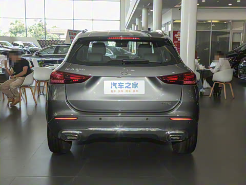 2025�� �Ŀ� GLA 220