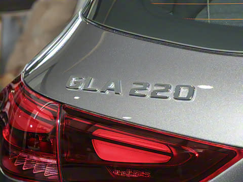 2025�� �Ŀ� GLA 220