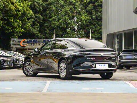 2025�� ��ά��