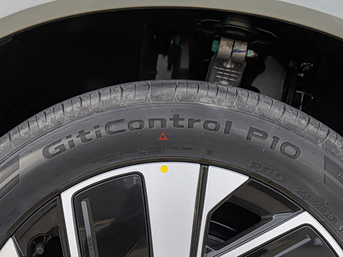 2025�� DM 215KM�����״��콢��