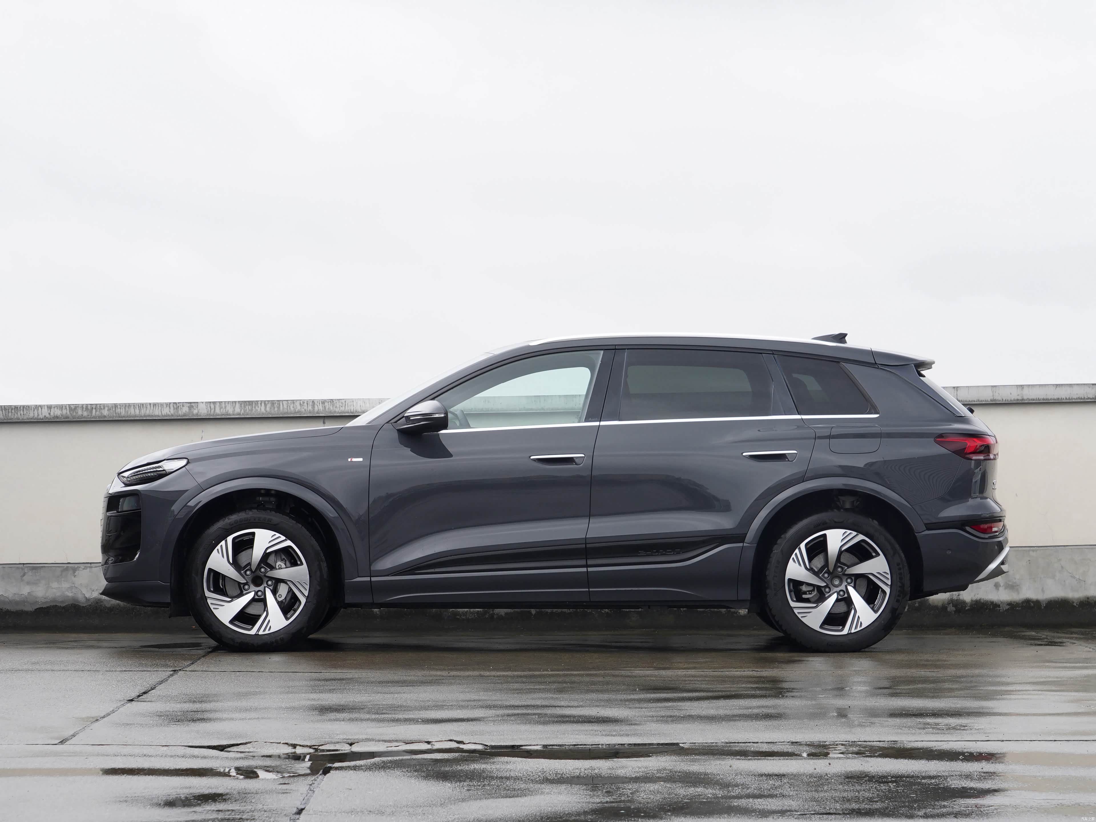 Audi Q6L e-tron, миниатюра 4