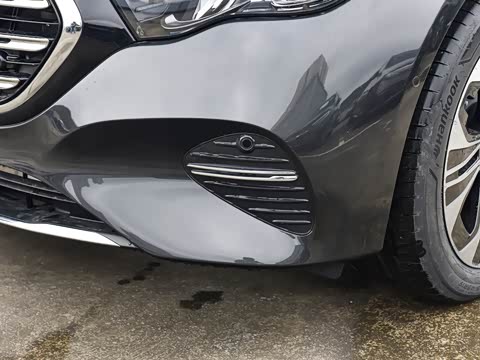 2026�� E 300 L ������