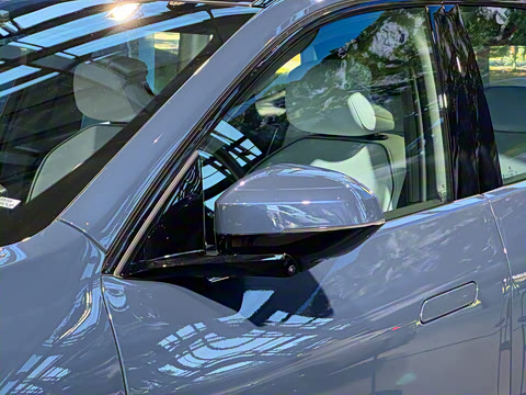 2026�� 50 xDrive